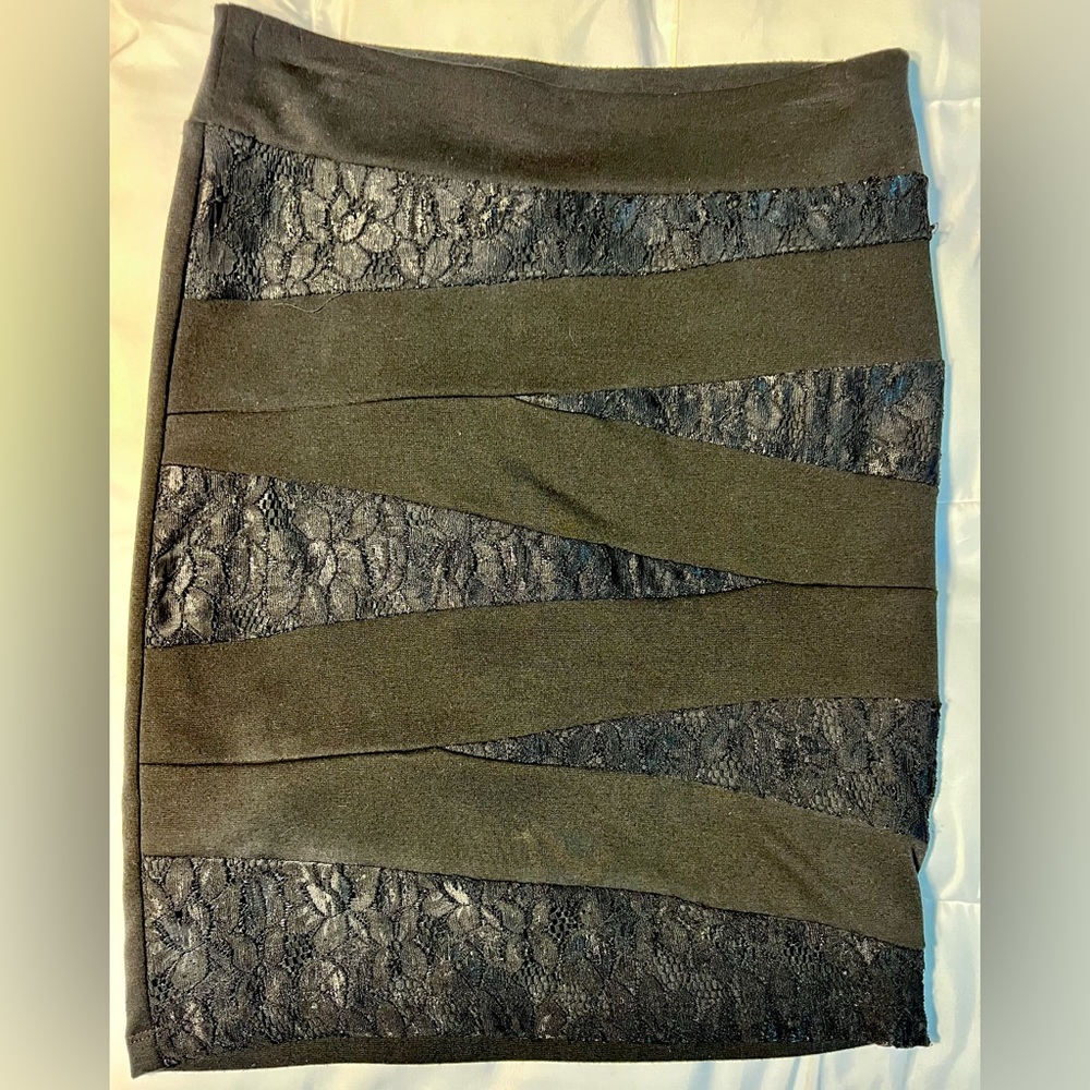 Joe Benbasset - Black Stretch Bodycon Lace Skirt (EUC)